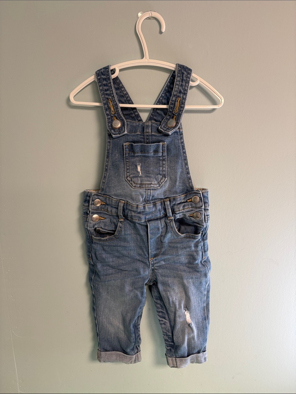 Old Navy Denim Light Blue Overalls, Baby Girl Size 18-24months